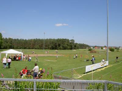 Aufbau Spiel ohne Grenzen und Sonnenwendfeuer